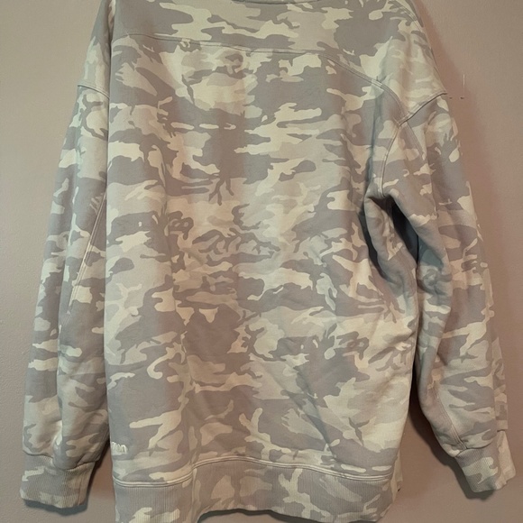 Lululemon Oversized Crew - Picture 2 of 3